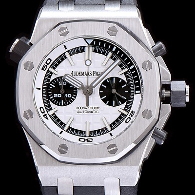 홍콩명품 [오데마피게] 남성용 로얄오크 오프쇼어 크로노그래프 화이트 다이얼 오토매틱 무브먼트 AUD0400  