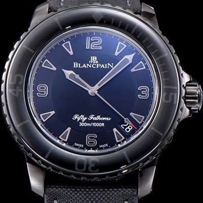 홍콩명품 [블랑팡] 남성용 피프티 패던스 다이버 올블랙 에디션 수제공정형 무브먼트 BLA4213  