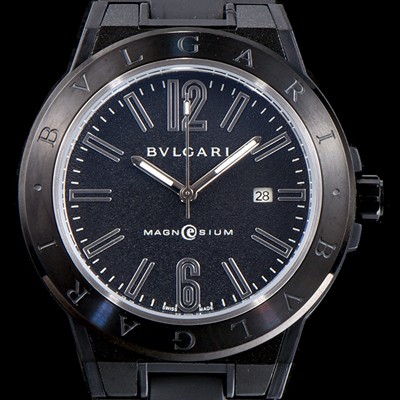 홍콩명품 [불가리] 남성용 신상품 업데이트!! 디아고노 102307 DG41C14SMCVD 마그네슘 PVD 블랙 다이얼 오토매틱 무브먼트 BVL4250  