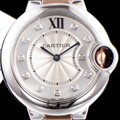 홍콩명품 [까르띠에] 남성용 신형 레이디 쿼츠타입!! 발롱블루 드 까르띠에 WE902030 18K 로즈골드 투톤콤비 화이트 실버 썬더스트 다이얼 브레이슬릿 일본 수입산 Cal.057 타입 쿼츠 무브먼트 CAR0000  