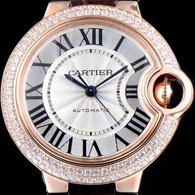 홍콩명품 [까르띠에] 남성용 신형 UP!! 발롱블루 드 까르띠에 WE902055 18K로즈골드 최상급 다이아몬드 세팅 베젤 화이트 실버 썬더스트 다이얼 오토매틱 무브먼트 CAR0033  