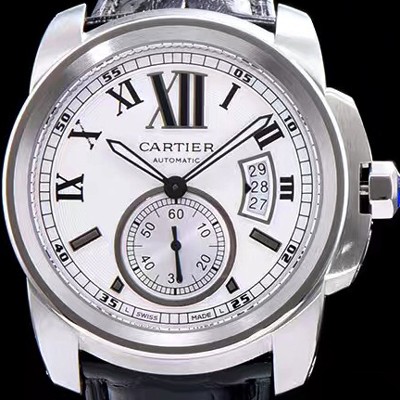 홍콩명품 [까르띠에] 남성용 칼리브드 까르띠에 화이트 다이얼 블랙 레더 스트랩 오토매틱 무브먼트 CAR0018  