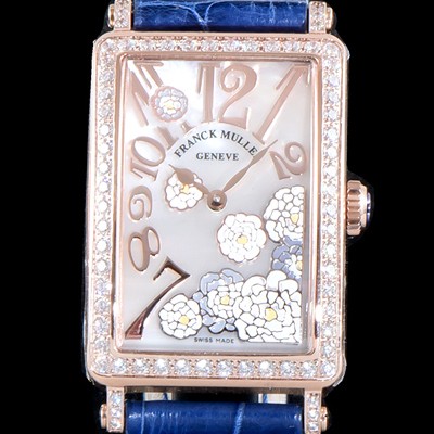 홍콩명품 [프랭크뮬러] 여성용 롱아일렌드 952 QZ ORC D 1R 컬력션 최상급 퀄리티의 쥬얼셋팅 케이스 화이트 마더 오브 펄 다이얼 스위스 쿼츠 무브먼트 FRA0415  