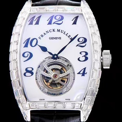 홍콩명품 [프랭크뮬러] 남성용 커벡스 화이트 다이얼 오토매틱 무브먼트 FRA0441  