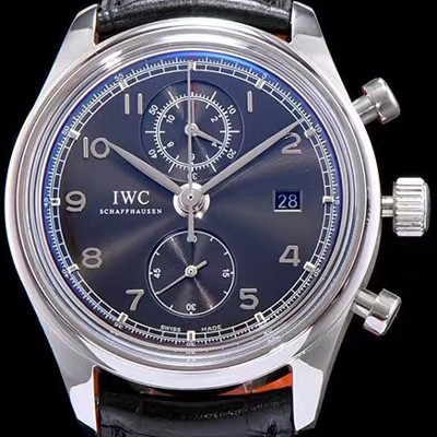 홍콩명품 [아이더블유씨] 남성용 포루투기즈 칼리버 IW390404 클래식 모델 크로노그래프 진 그레이 다이얼 오토매틱 무브먼트 IWC0100  