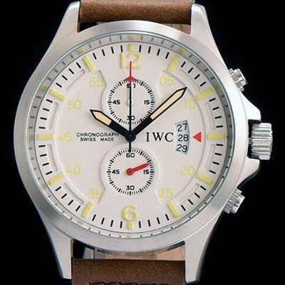 홍콩명품 [아이더블유씨] 남성용 파일럿 워치 탑건 세븐데이즈 크로노그래프 화이트 다이얼 스위스 정품 쿼츠 무브먼트 IWC0140  