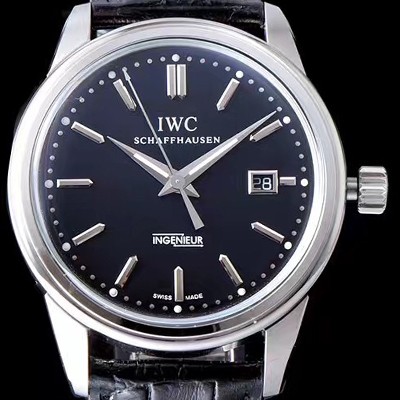 홍콩명품 [아이더블유씨] 남성용 인게뉴어 블랙 다이얼 오토매틱 무브먼트 IWC0250  