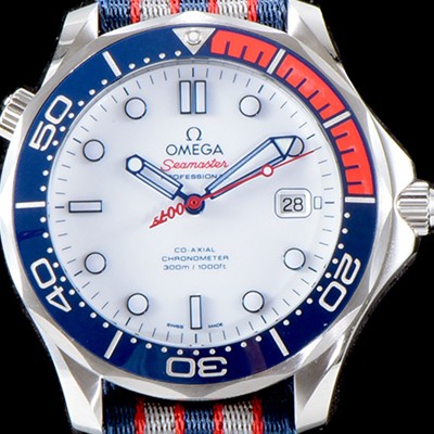 홍콩명품 [오메가] 남성용 시마스터 212.32.41.20.04.001 VS사 다이버 300M 코-액시얼 41MM 커맨더즈 워치 화이트 다이얼 오리지날 동일 타입 1:1수제공정형 튜닝 오토매틱 무브먼트 OMG0521  