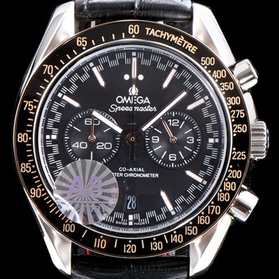 홍콩명품 [오메가] 남성용 스피드마스터 329.32.44.51.01.001 레이싱 코-액시얼 마스터 크로노미터 타키미터 크로노그래프 블랙 다이얼 일본 수입산 쿼츠 무브먼트 OMG00001  