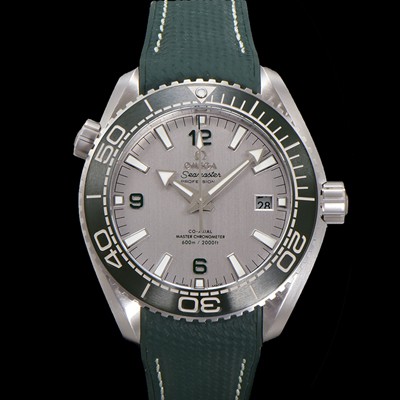 홍콩명품 [오메가] 남성용 씨마스터 신제품 215.32.44.21.06.001 플래닛 오션 600m 코-액시얼 마스터 크로노미터 43.5mm 오토매틱 Cal.8900 타입 우레탄줄 그레이 다이얼 omg20251  