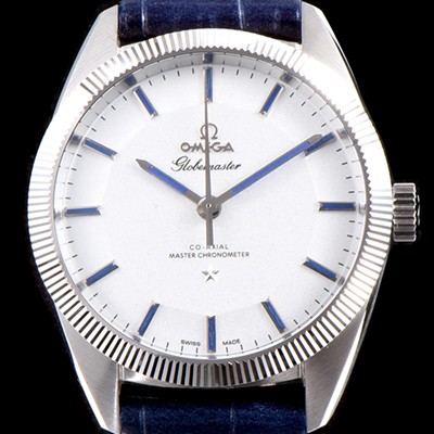 홍콩명품 [오메가] 남성용 컨스틸레이션 130.93.39.21.99.001 글로브마스터 오메가 코-액시얼 마스터 크로노미터 화이트 다이얼 오토매틱 무브먼트 OMG00013  