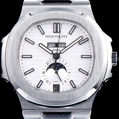 홍콩명품 [파텝필립] 남성용 파텍필립 신형 노틸러스 데이데이트 문페이즈 화이트 텍스쳐드 다이얼 기계식 자동형 무브먼트 PAT0130  