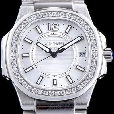 홍콩명품 [파텍필립] 여성용 노틸러스 7011/1G-001 하이엔드 최상급쥬얼 다이아몬드 베젤 화이트 텍스쳐 다이얼 브레이슬릿 스위스 정품 쿼츠 무브먼트 PAT0110  