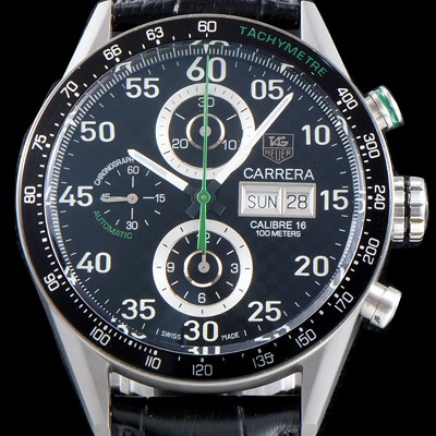 홍콩명품 [태그호이어] 남성용 NEW 까레라 CV2A1R.FC6235 칼리버16 데이-데이트 크로노그래프 블랙 카본 다이얼 오토매틱 무브먼트 TAG0104  