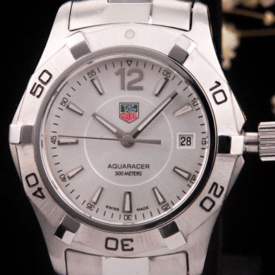 홍콩명품 [태그호이어] 남성용 아쿠아레이서 300M 화이트 다이얼 쿼츠 무브먼트 TAG0212  