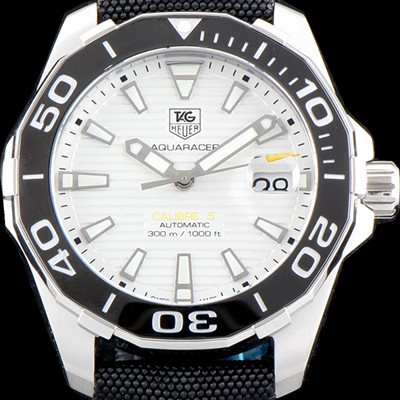 홍콩명품 [태그호이어] 남성용 아쿠아레이서 칼리버5 WAY201A.FT6142 화이트 다이얼 오토매틱 무브먼트 TAG0101  