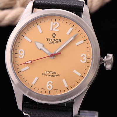 홍콩명품 [튜더] 남성용 헤리티지 옐로 다이얼 오토매틱 무브먼트 TUD4222  