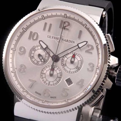 홍콩명품 [율리스나르당] 남성용 마린크로노그래프 44mm 아라비안마크 실버 다이얼 ULY42013  