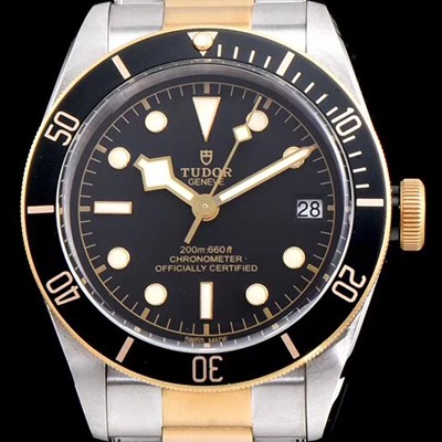 홍콩명품 [튜더] 남성용 헤리티지 블랙 베이 M79733N-0004 최신형 콤비모델!! ZF 사 18K 옐로우 골드 블랙 다이얼 브레이슬릿 스위스 ETA 2824-A2오토매틱 무브먼트 TUD04303  