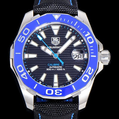 홍콩명품 [태그호이어] 남성용 아쿠아레이서 300M 블루 세라믹 베젤 A2824-2 오토매틱 블랙 다이얼 TAG73942  