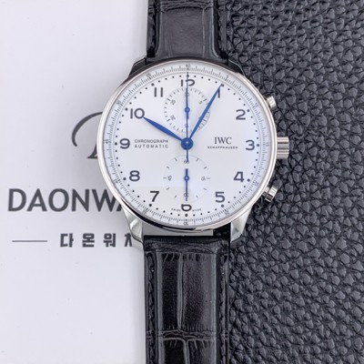 홍콩명품 [아이더블유씨] 남성용 150주년 신상품 / 포르투기즈 IW371602 크로노그래프 오토매틱 Cal.69355 타입 41미리 가죽줄 화이트다이얼 IWC74316  