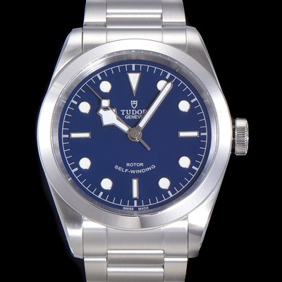 홍콩명품 [튜더] 남성용 블랙 베이 오토매틱 ETA2824-2  41mm 메탈줄 블루 다이얼 tud38697  