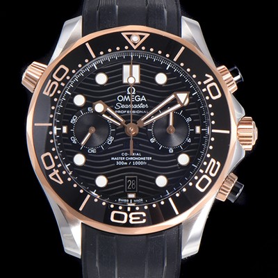 홍콩명품 [오메가] 남성용 씨마스터 디버 300M 코엑시얼 크로노그래프 P. 9900타입 44mm 메탈줄 블랙다이얼   omg86713  