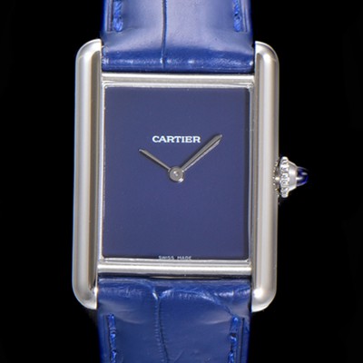홍콩명품 [까르띠에] 여성용 탱크 머스트 WSTA0054 로마 인덱스 33.7mm 블루 다이얼 악어가죽줄 쿼츠 무브먼트 CAR00576  