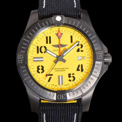 홍콩명품 [브라이틀링] 남성용 어벤져 나이트 미션 밀리터리 한정판 오토매틱 ETA2836-2 타입 GMT  45mm  DLC코팅 무광 올블랙 나토천/가죽 믹스 옐루다이얼 bre74988  