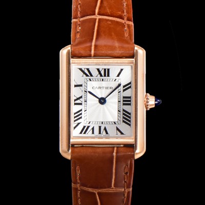 홍콩명품 [까르띠에] 여성용 신상 탱크 WGTA0010 실버 다이얼 29mm 로즈골드 악어가죽 쿼츠 무브먼트 car69356  