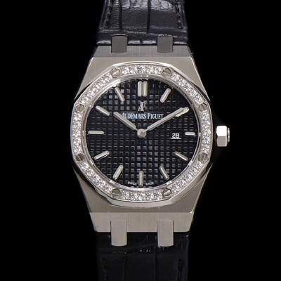 홍콩명품 [오데마피게] 여성용 로얄오크 67651ST.ZZ.D002CR.01 악어가죽줄 33mm 쿼츠 무브먼트 블랙 와플 다이얼 aud6516  