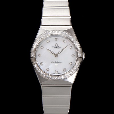 홍콩명품 [오메가] 여성용 컨스틀레이션 131.15.28.60.55.001 다이아몬드 세팅 베젤 28mm 쿼츠 무브먼트 화이트 자개 다이얼 omg0145  