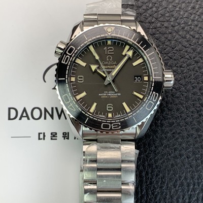 홍콩명품 [오메가] 남성용 씨마스터 신제품 215.30.44.21.01.002 플래닛 오션 600m 코-액시얼 마스터 크로노미터 43.5mm 오토매틱 Cal.8900 타입 메탈줄 딤그레이 다이얼 omg0194  