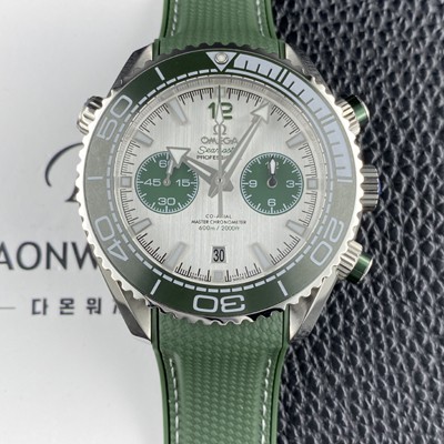 홍콩명품 [오메가] 남성용 씨마스터 신제품 215.32.46.51.06.001 플래닛 오션 600m 코액시얼 마스터 크로노미터 45.5mm 크로노그래프 오토매틱 Cal.9900 타입 실버 다이얼 omg0253  