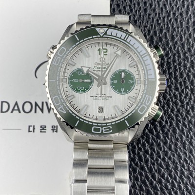 홍콩명품 [오메가] 남성용 씨마스터 신제품 215.32.46.51.06.001 플래닛 오션 600m 코액시얼 마스터 크로노미터 45.5mm 크로노그래프 오토매틱 Cal.9900 타입 실버 다이얼 omg0256  