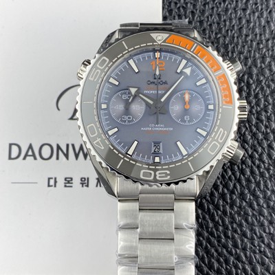 홍콩명품 [오메가] 남성용 씨마스터 신제품 215.90.46.51.99.001 플래닛 오션 600m 코액시얼 마스터 크로노미터 45.5mm 크로노그래프 오토매틱 Cal.9900 타입 그레이 다이얼 omg0247  