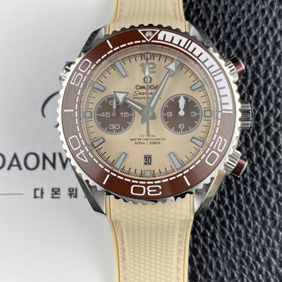 홍콩명품 [오메가] 남성용 씨마스터 신제품 215.32.46.51.09.001 플래닛 오션 600m 코액시얼 마스터 크로노미터 45.5mm 크로노그래프 오토매틱 Cal.9900 타입 베이지 다이얼 omg0252  