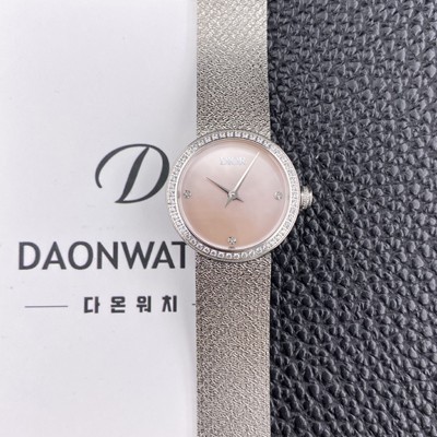 홍콩명품 
[디올] 여성용 라디드 사틴 25mm 다이아몬드 쿼츠 무브먼트 자게 다이얼 dio1008  