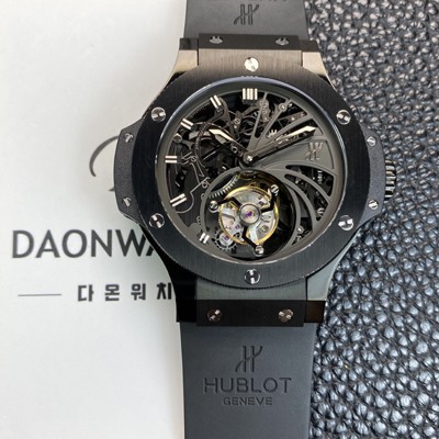 홍콩명품 [휴블렛] 남성용 빅뱅 블랙 PVD 코팅 투어빌론 탑재 무브먼트 스켈레톤 다이얼 hub2154  