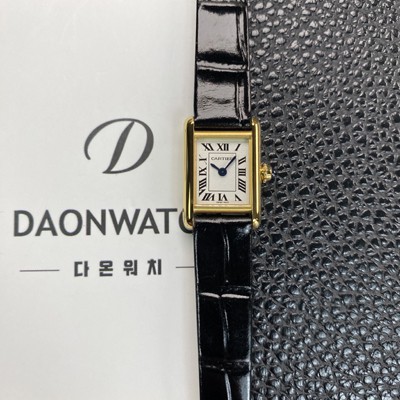 홍콩명품 [까르띠에] 여성용 탱크 루이스 미니 WGTA0212 18K 옐우골드 24mm 가죽줄 쿼츠 무브먼트 화이트 다이얼 car69374  