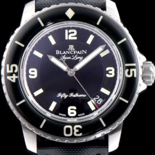 홍콩명품 [블랑팡] 남성용 피프티 패덤스 5015C-1130-52B 아쿠아렁 다이버 워치 블랙 다이얼 스위스 ETA 2836-2오토매틱 무브먼트 BLA4200  