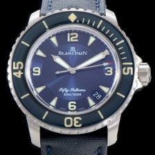 홍콩명품 [블랑팡] 남성용 피프티 패덤스 5015-12B40-O52A 아이코닉 다이버 워치 블루 다이얼 스위스 ETA 2836-2오토매틱 무브먼트 BLA4211  