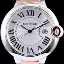 홍콩명품 [까르띠에] 남성용 발롱블루 드 까르띠에 W6920095 42사이즈 18k 로즈골드 화이트 다이얼 쿼츠 무브먼트 CAR0022  