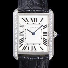 홍콩명품 [까르띠에] 남성용 탱크 WJTA0015 로마 인덱스 34.8mm 화이트 다이얼 커플용 악어가죽 쿼츠 무브먼트 CAR0501  
