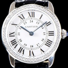 홍콩명품 [까르띠에] 여성용 솔로 드 까르띠에 WR000251 화이트 다이얼 쿼츠 무브먼트 CAR0512  