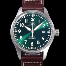 홍콩명품 [아이더블유씨] 남성용시계 1:1수제공정형 마크18 !! 파일럿 IW328205 마크18 오토매틱 32111타입 40mm 가죽줄 그린다이얼 iwc9264  