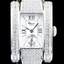 홍콩명품 [쇼파드] 여성용 라 스트라다 스위스 쿼츠 화이트 쥬얼리 베젤 실버다이얼 CHO0415  