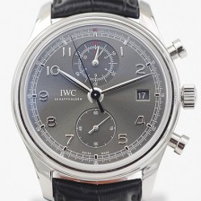 홍콩명품 [아이더블유씨] 남성용 포르투기즈 IW390404 크로노그래프 클래식 에디션!! 스몰 해킹 세컨즈 그레이 다이얼 오토매틱 무브먼트 IWC0102  
