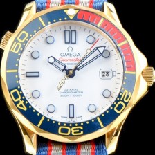 홍콩명품 [오메가] 남성용 시마스터 212.62.41.20.04.001 VS사 다이버 300M 코-액시얼 41MM 커맨더즈 워치 18K 옐로우골드 화이트 다이얼 오리지날 동일 타입 1:1수제공정형 튜닝 오토매틱 무브먼트 OMG0520  