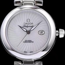 홍콩명품 [오메가] 남성용 드빌 신형 레이디매틱!! 425.33.34.20.05.001 입체형 화이트 자게 다이얼 화이트 레더스트랩 오토매틱 무브먼트 OMG0033  